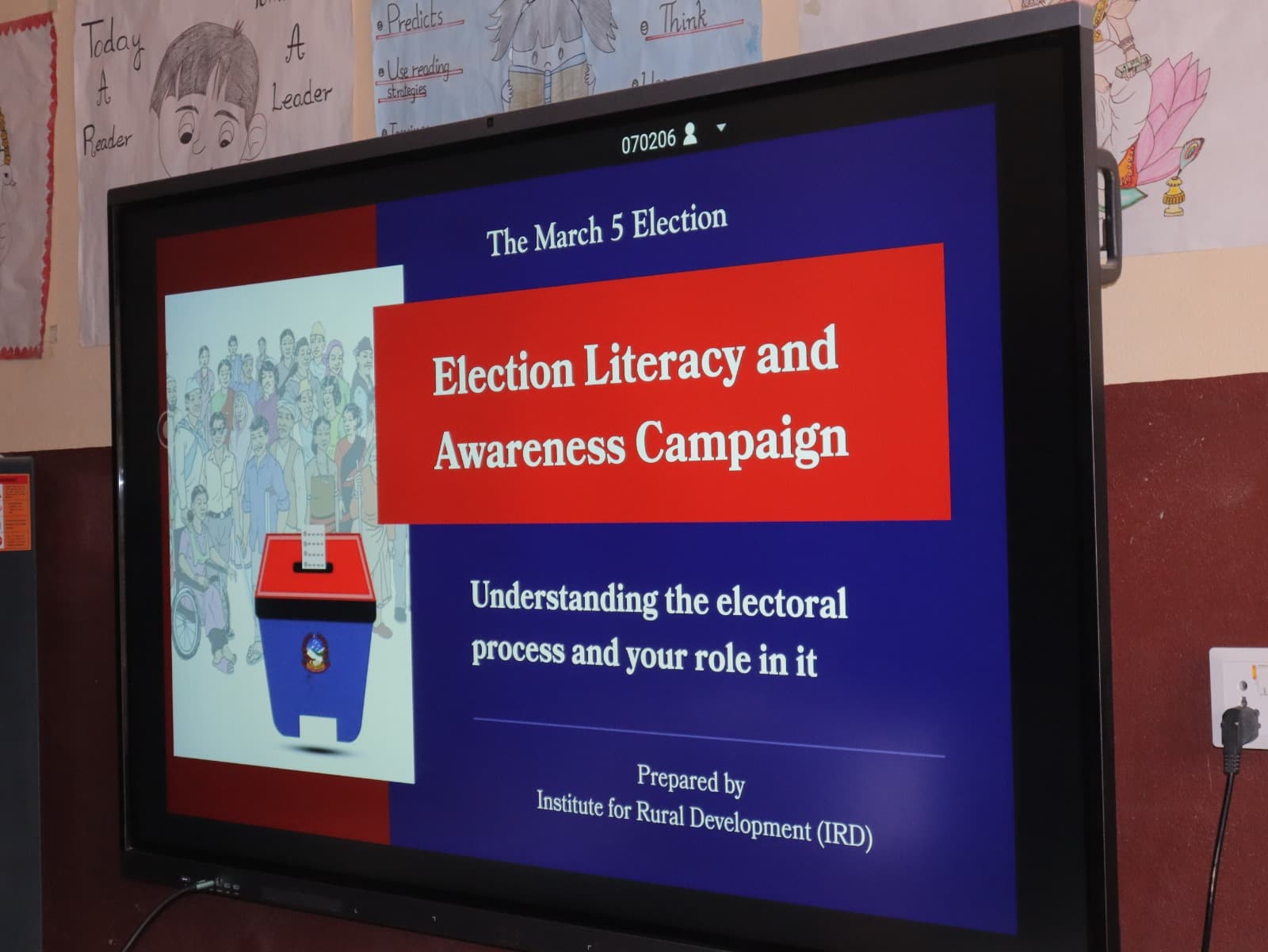 IRD volunteers conducting an election literacy session